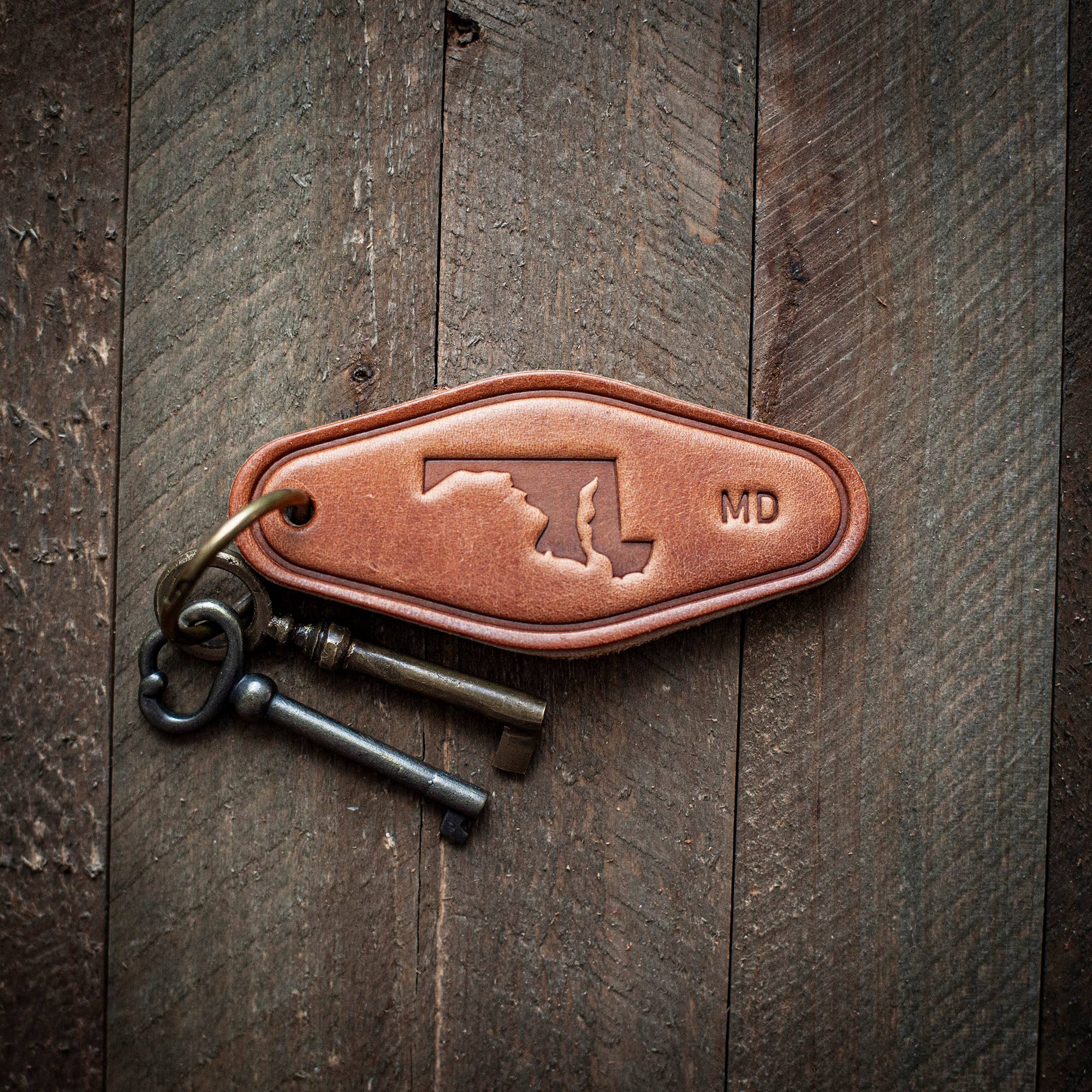 Maryland State Silhouette Leather Keychain Motel Style