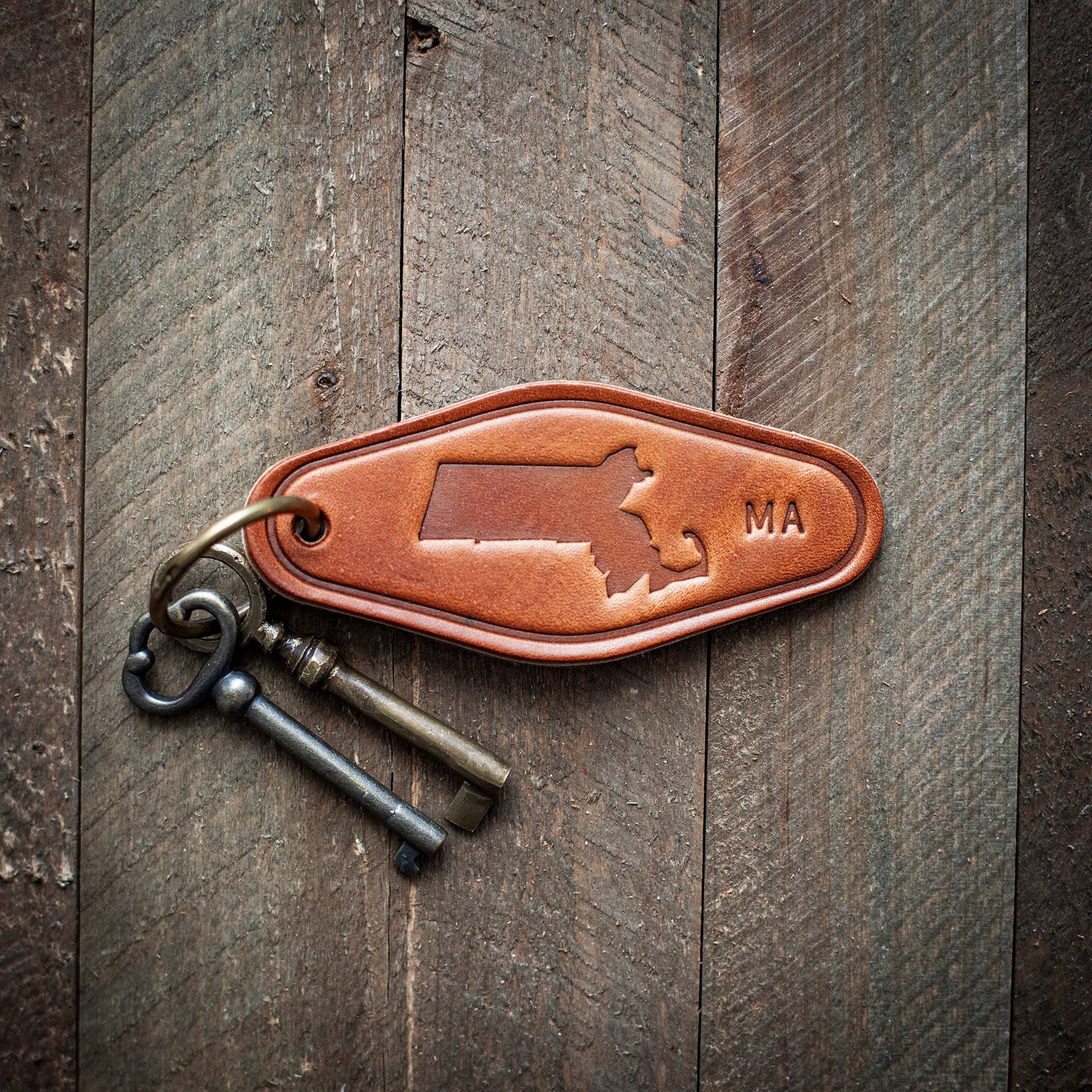 Massachusetts State Silhouette Leather Keychain Motel Style