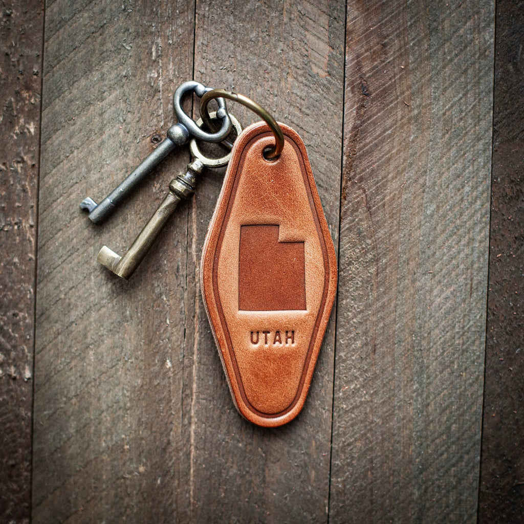 Utah State Silhouette Leather Keychain Motel Style